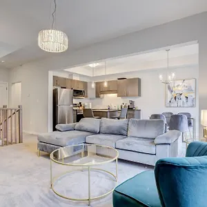  Holiday home Luxury Living Niagara Falls - 4 Bed House Canada