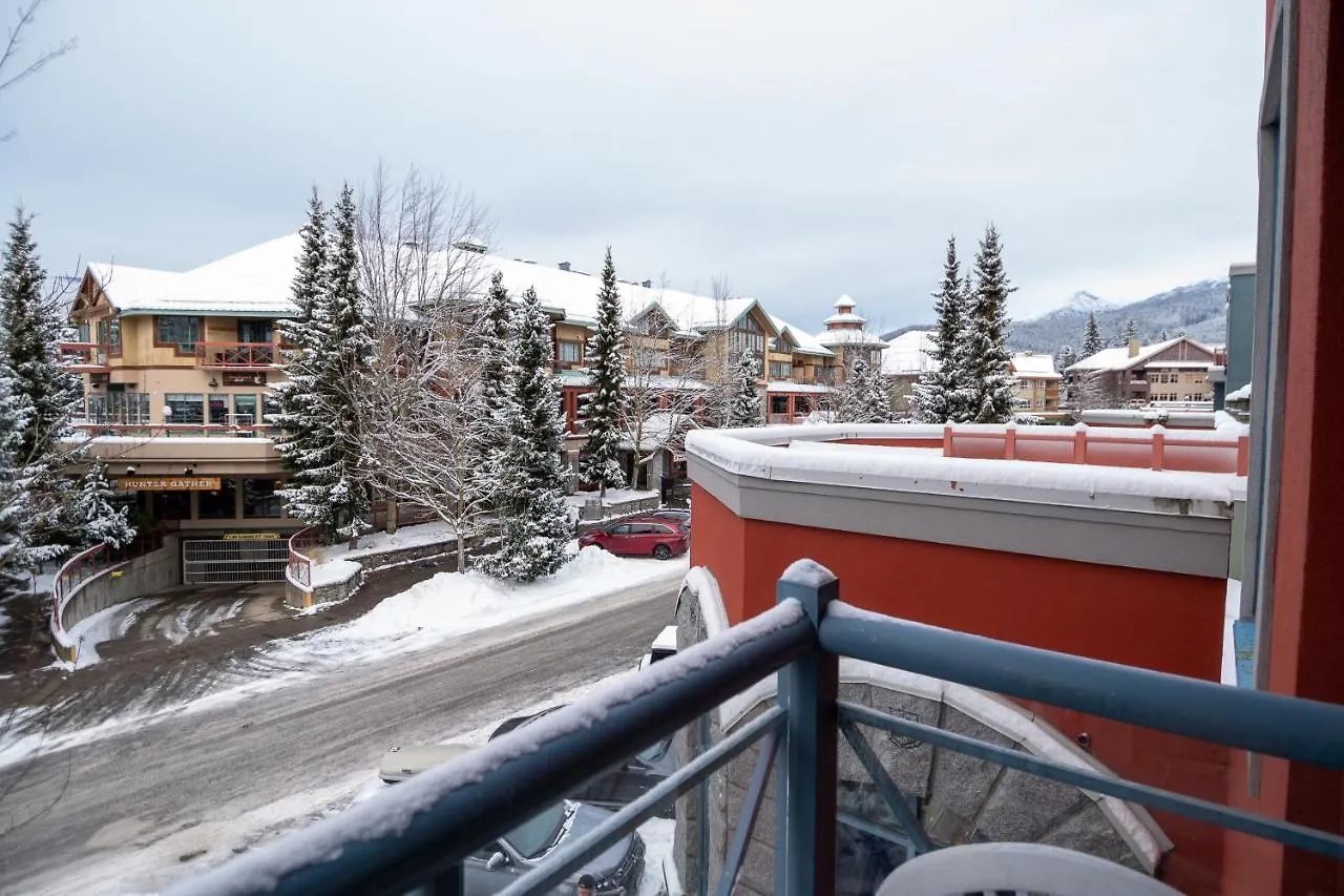 Alpenglow Lodge By Mva Whistler